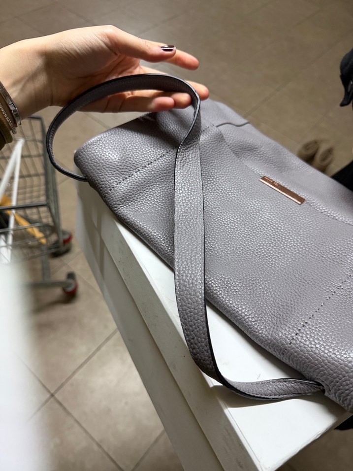 Gri Deri Kadın Çanta - Görsel 4