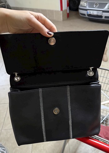 Karl Lagerfeld Siyah Zincir Detaylı Deri Çanta - Görsel 5