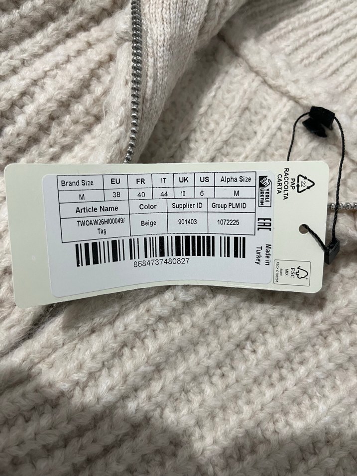 Milla Bej Yüksek Yakalı Örgü Kadın Kazak - Görsel 3