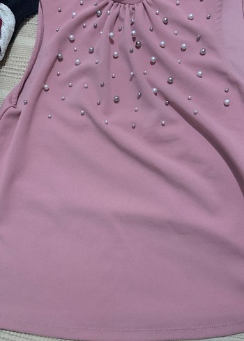 İnci Detaylı Pembe Kolsuz Bluz