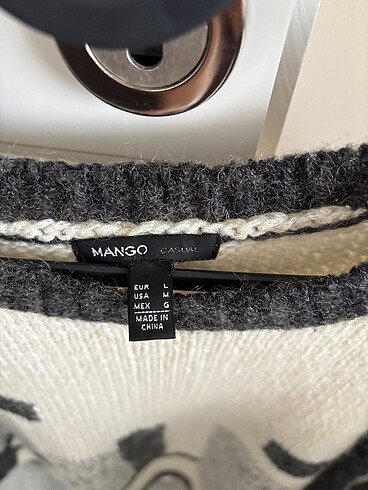 l Beden Mango oversize kazak