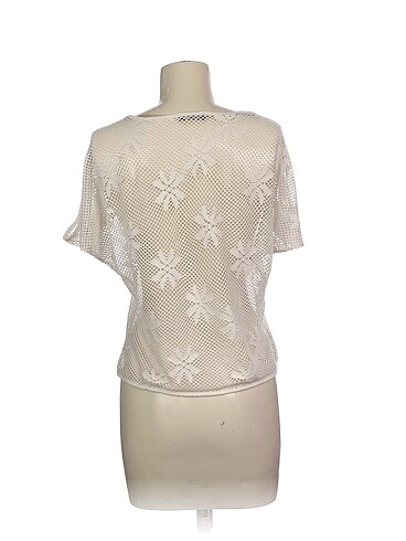 s Beden PreLoved T-shirt %70 İndirimli.