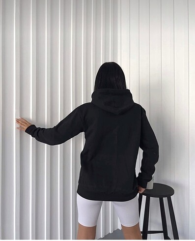 m Beden KAPÜŞONLU SWEATSHİRT