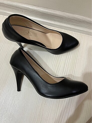 38 Beden siyah Renk Topuklu ayakkabı stiletto