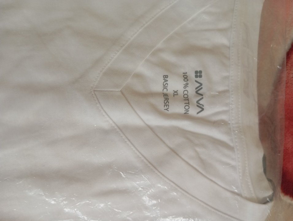 Beyaz Erkek V Yakalı İnce tişört - Görsel 2