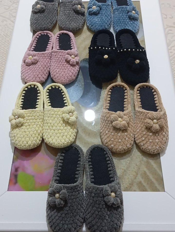 Renkli Örgü Kadın Ev Terlikleri - Görsel 2