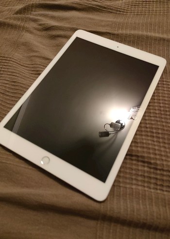 Apple İpad 8. Nesil 32 GB