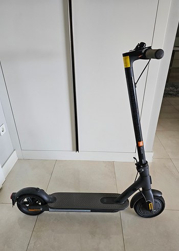 Xiaomi Elektrikli Scooter