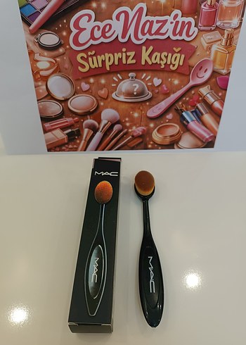 MAC Fondöten Fırçası - Görsel 2