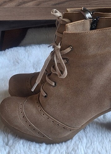 40 Beden camel Renk Bot 40