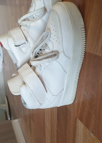 Beyaz Bağcıklı Yüksek Topuk Spor Ayakkabı - Görsel 3