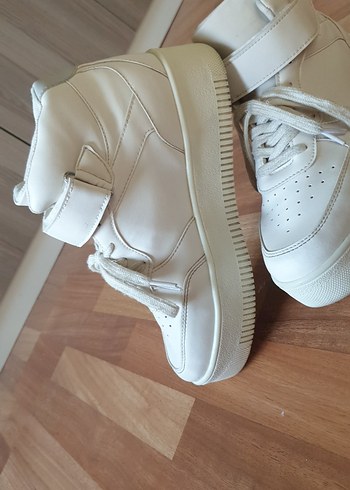 Beyaz Bağcıklı Yüksek Topuk Spor Ayakkabı - Görsel 7