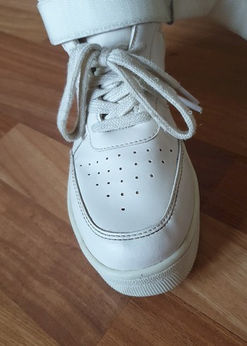 Beyaz Bağcıklı Yüksek Topuk Spor Ayakkabı - Görsel 11