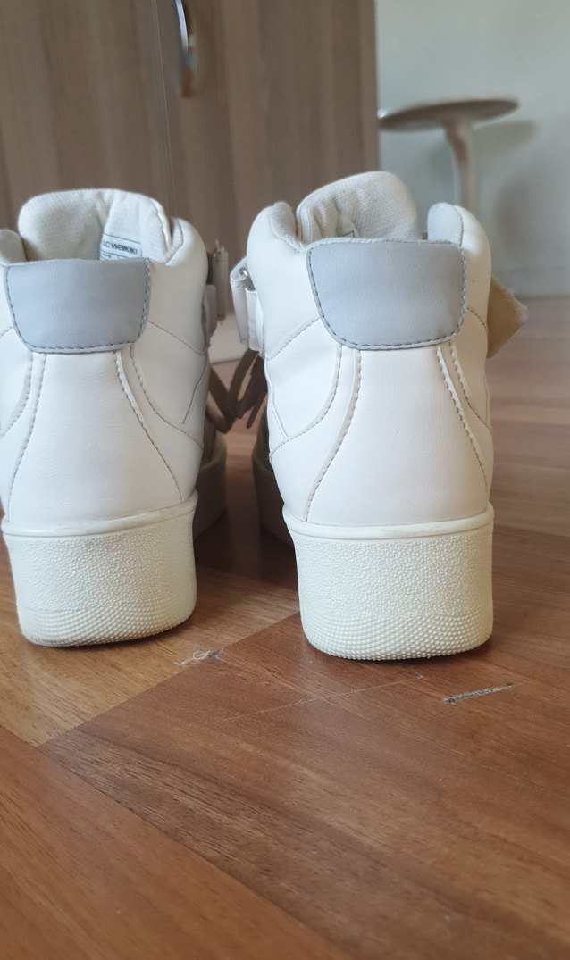 Beyaz Bağcıklı Yüksek Topuk Spor Ayakkabı - Görsel 5