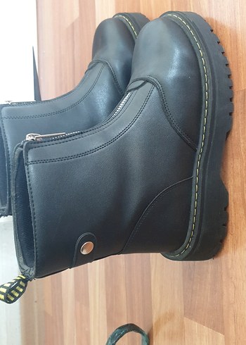 Deri Siyah Platform Topuklu Gotik Botlar - Görsel 2