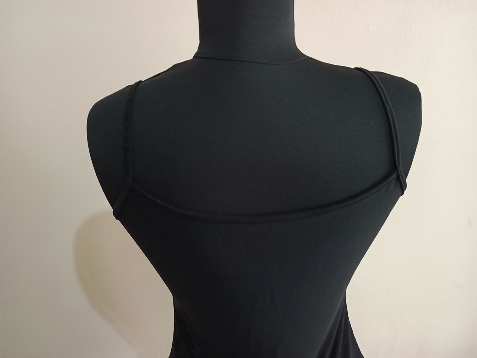 Siyah İnce Askılı Kadın Atlet - Görsel 4