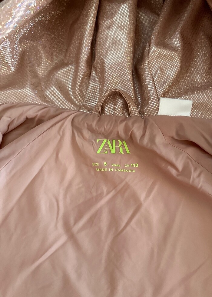 Zara Pembe Yağmurluk 5 Yaş - Görsel 3