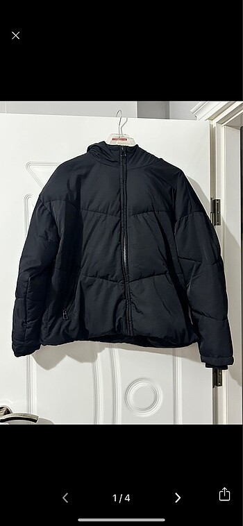 stradivarius mont