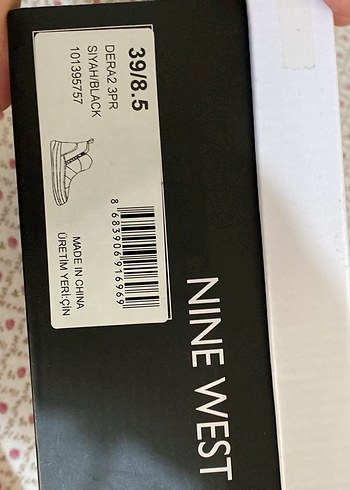 Nine West Siyah Fermuarlı Dolgu TabanlıKadın Bot