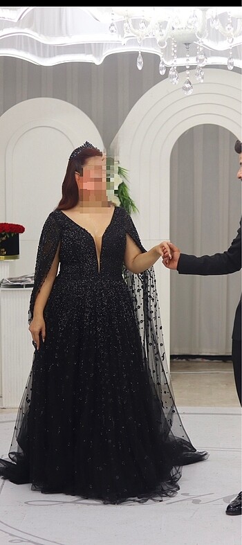 Nişan elbisesi