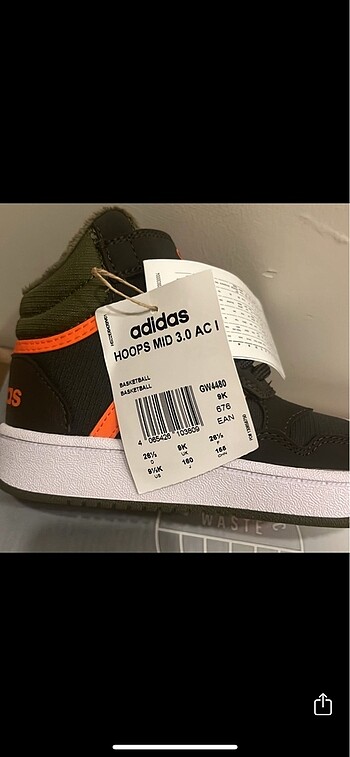 26 Beden haki Renk Adidas içi kürklü bot hoops mid 26,5 numara
