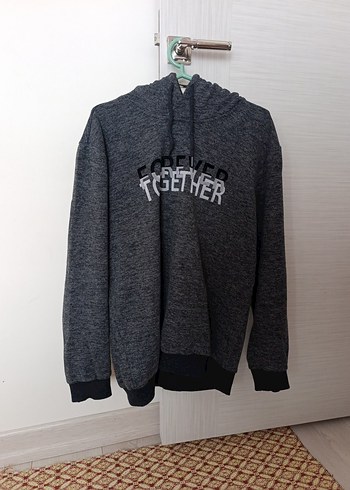 Gri Kapüşonlu Sweatshirt