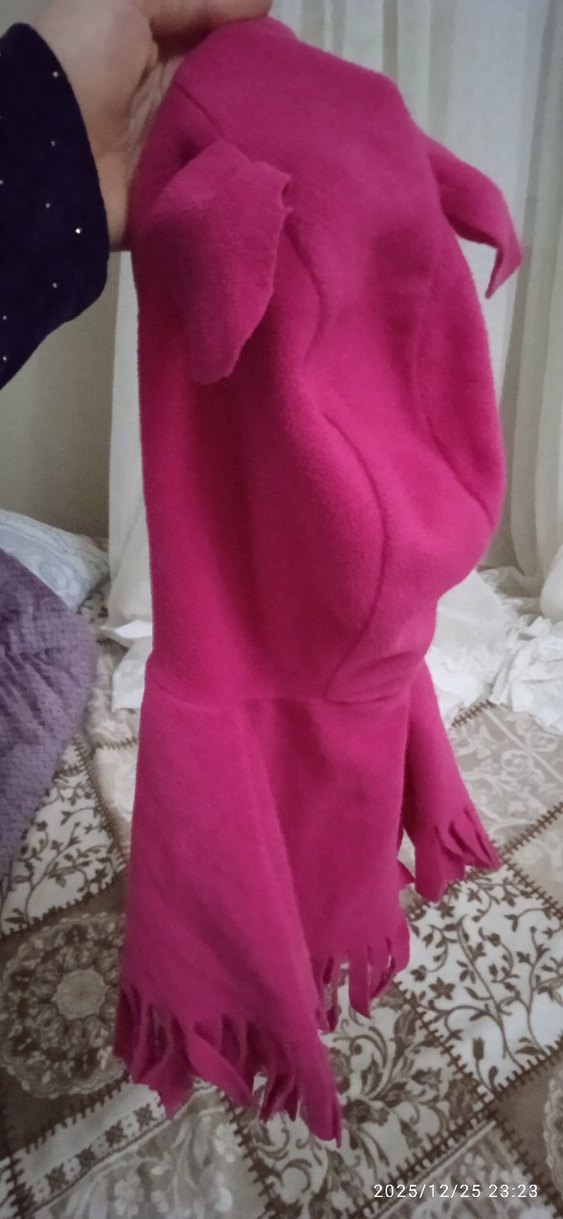 Kapüşonlu Püsküllü Kız Çocuk Panço - Görsel 4