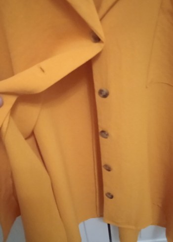 Sarı Düğmeli Kadın Gömlek - Görsel 4