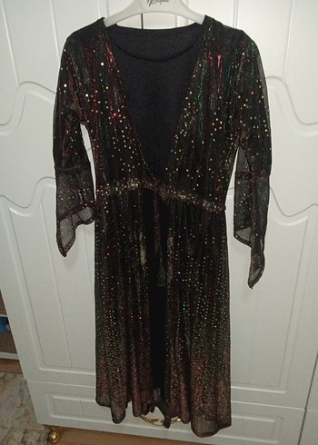 Parlak Detaylı Uzun Kollu V Yaka Gece Elbisesi - Görsel 4