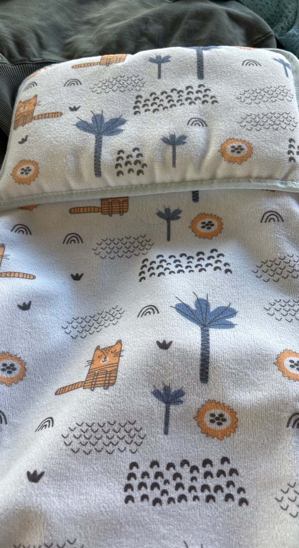 Bebek için Desenli alt değiştirme ve Yastık Seti - Görsel 2