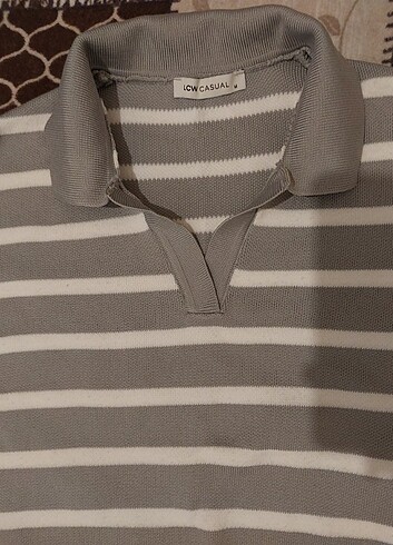 Cizgili v yakalı m beden - Görsel 3