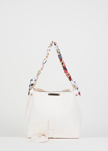 Zincir Detaylı Beyaz Kadın Çanta - Görsel 2