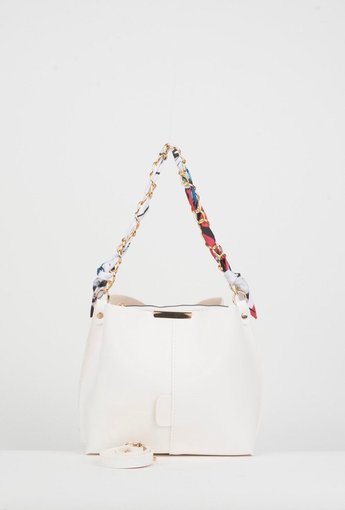 Zincir Detaylı Beyaz Kadın Çanta - Görsel 2
