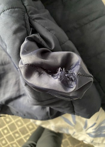 Lacivert Kapüşonlu Şişme Mont - Görsel 5