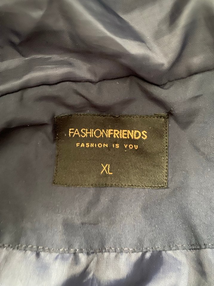 Lacivert Kapüşonlu Şişme Mont - Görsel 4