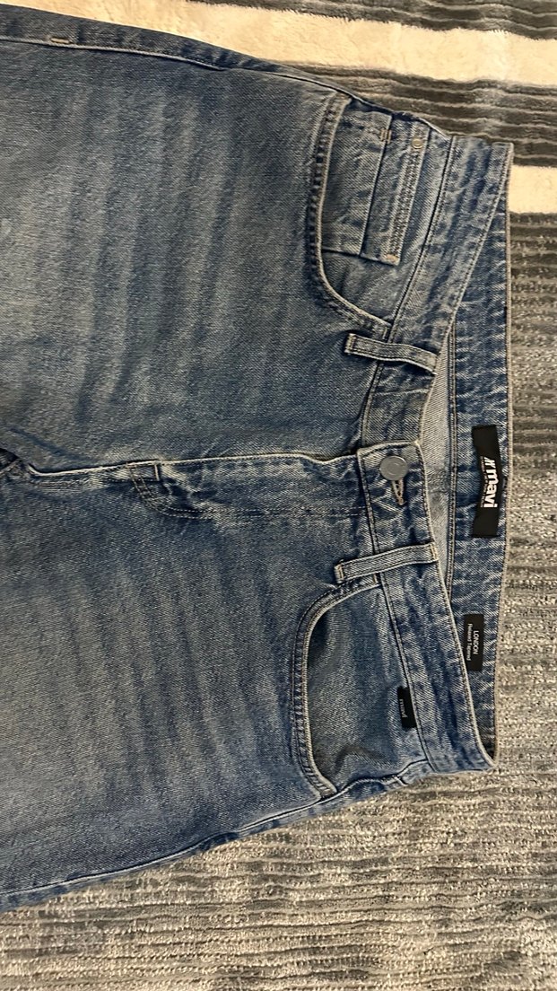 Gri Yırtık Detaylı Bol Kesim Kadın Jean - Görsel 2