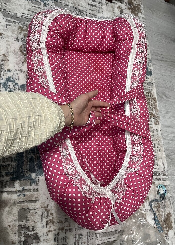 Bebek emzirme yastığı ve baybnest takım yastıklı - Görsel 5