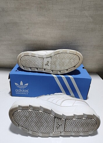 37,5 Beden PUMA Karmen L
