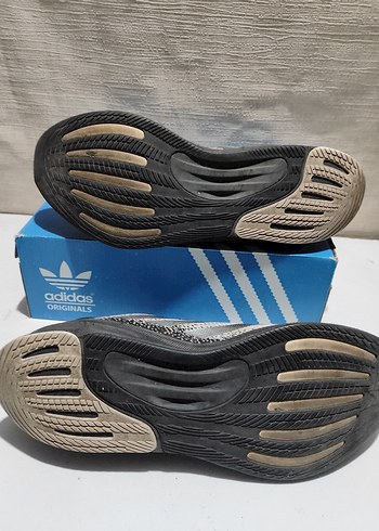 Adidas Gri Erkek Koşu ve Antrenman Ayakkabısı - Görsel 3