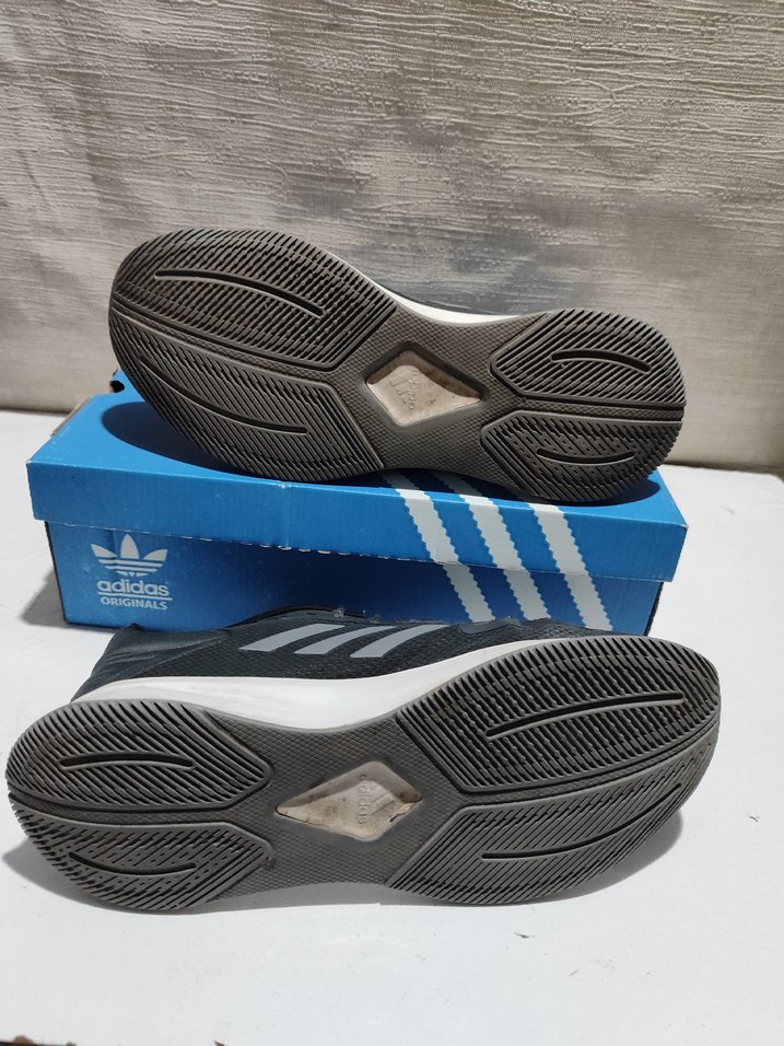 Gri Adidas Erkek Spor Ayakkabı - Görsel 4