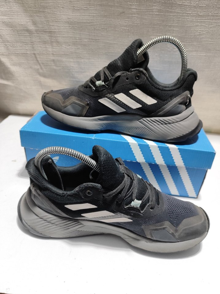 Erkek Gri Adidas Terrex Koşu ve Antrenman Ayakkabısı - Görsel 2