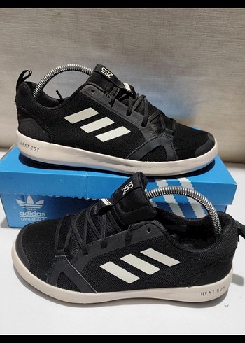 Adidas 42