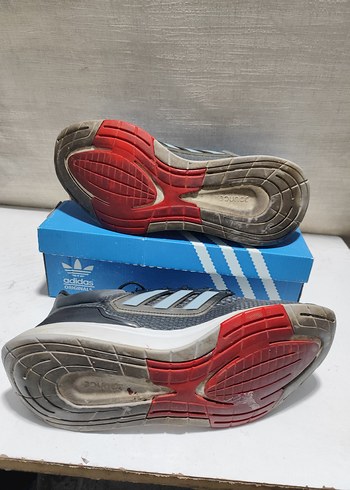 Gri Adidas Erkek Koşu ve Spor Ayakkabısı - Görsel 3