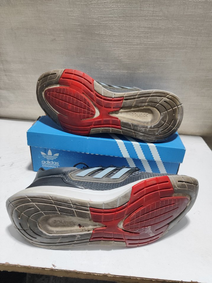 Gri Adidas Erkek Koşu ve Spor Ayakkabısı - Görsel 3