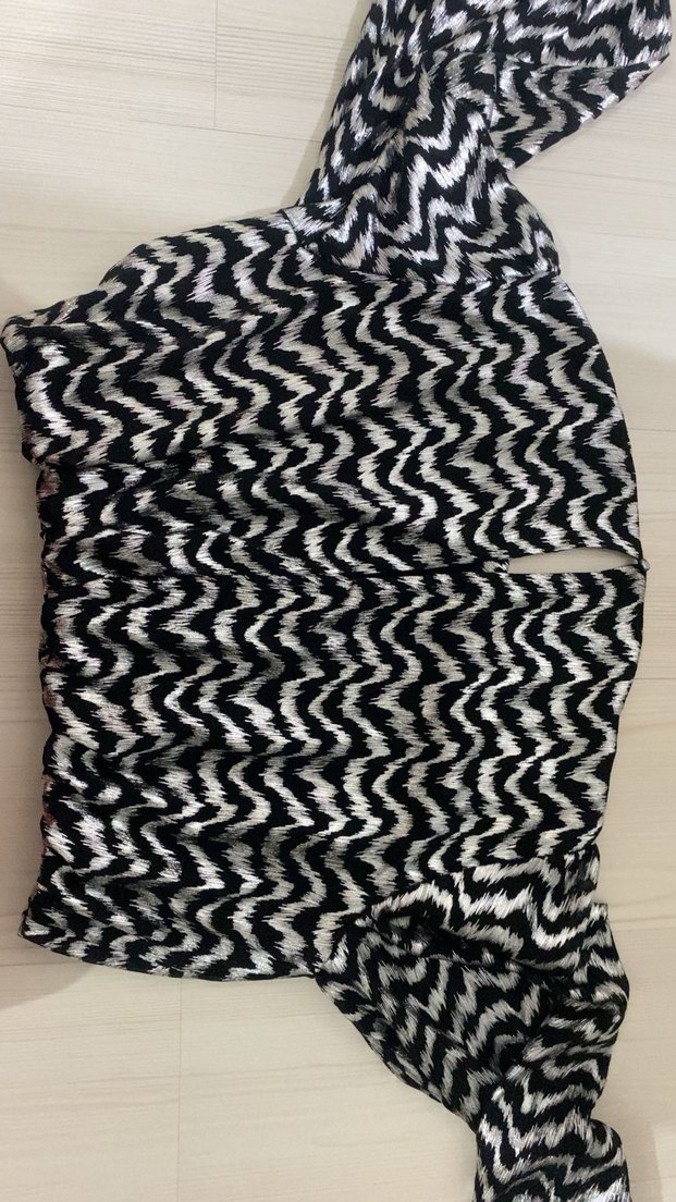 Zebra Desenli Pliseli Uzun Kollu Bluz - Görsel 3