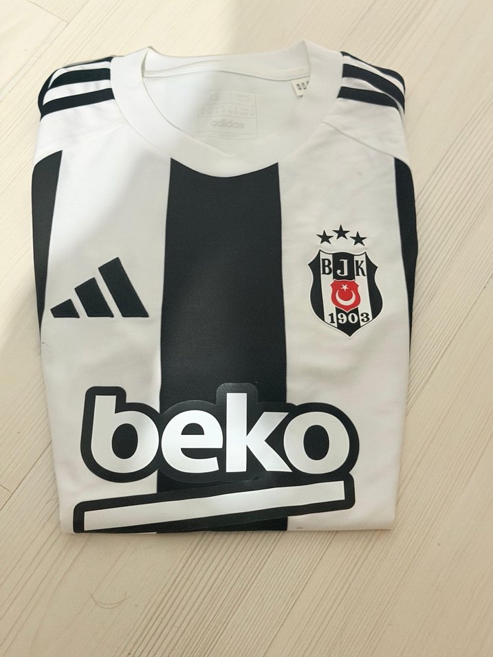 Beyaz Siyah Çizgili Kadın Orijinal Forma - Görsel 3