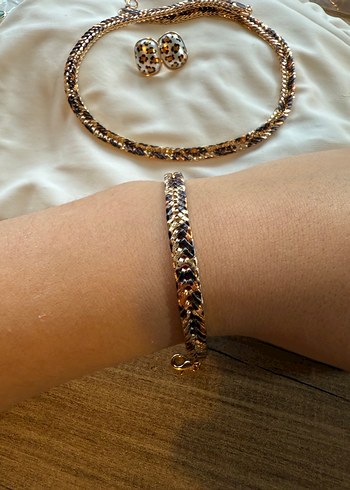 Zincir Detaylı Koyu Kahverengi Yılan Desenli Set - Görsel 3