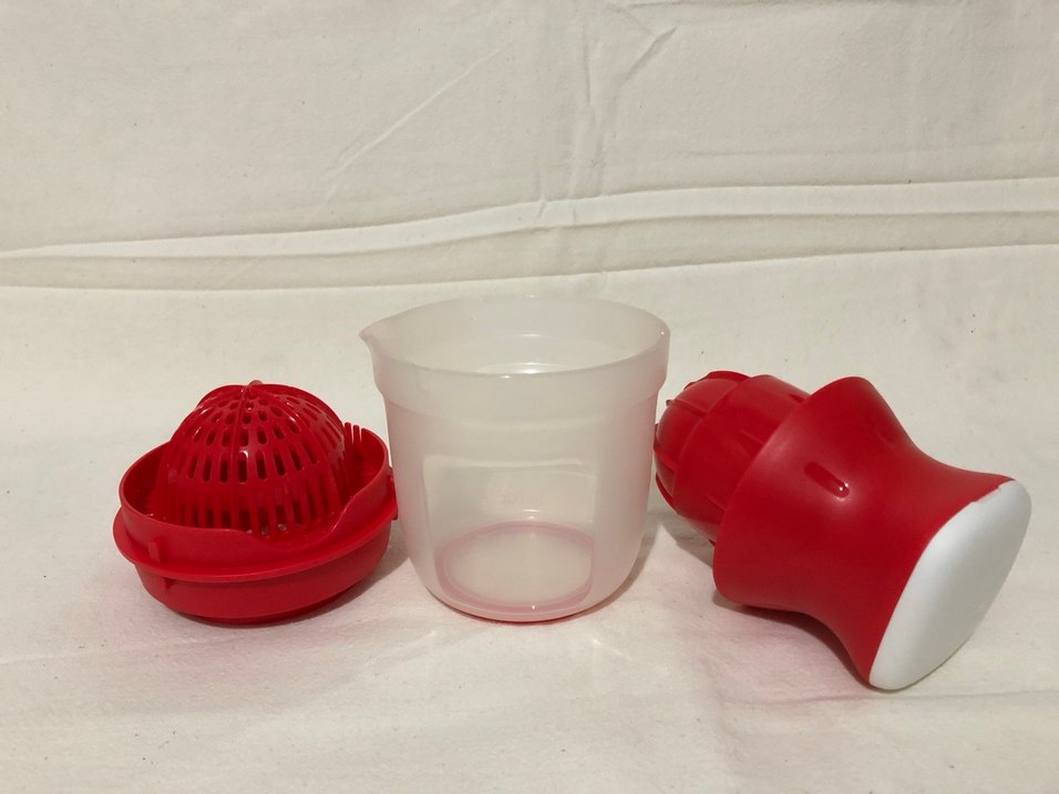 Kırmızı Plastik  Narenciye sıkacagı - Görsel 2