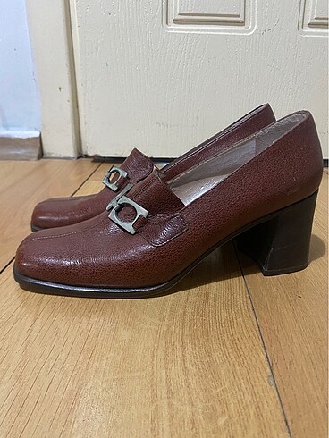 Deri Vintage Topuklu