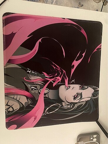Reyna valorant mousepad